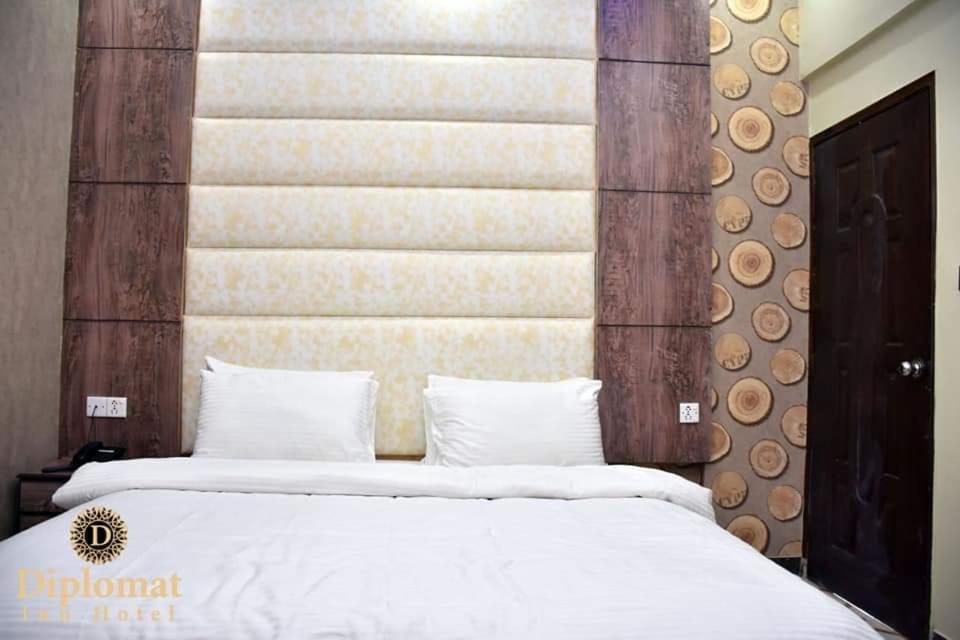Diplomat Inn การาจี ภายนอก รูปภาพ
